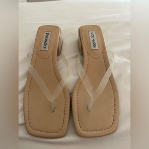 Steve Madden Claudette Heeled Flip Floo